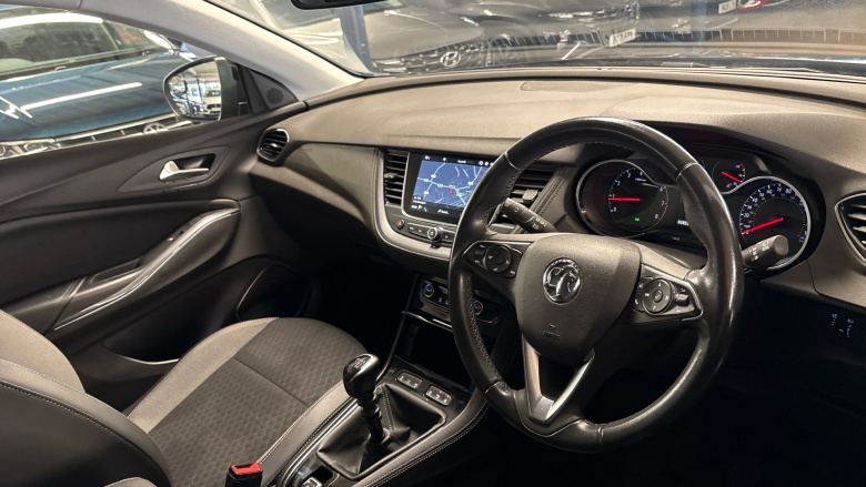 Vauxhall Grandland X 1.2 Turbo Griffin Edition 5dr Petrol Hatchback